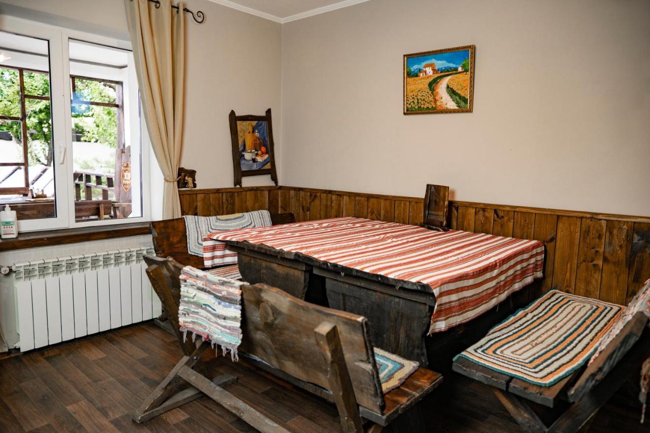 Dniprovskiy Dvir Stari Kodaky エクステリア 写真